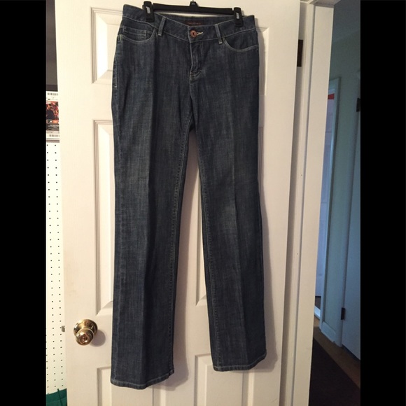 Jeans - Picture 1 of 3